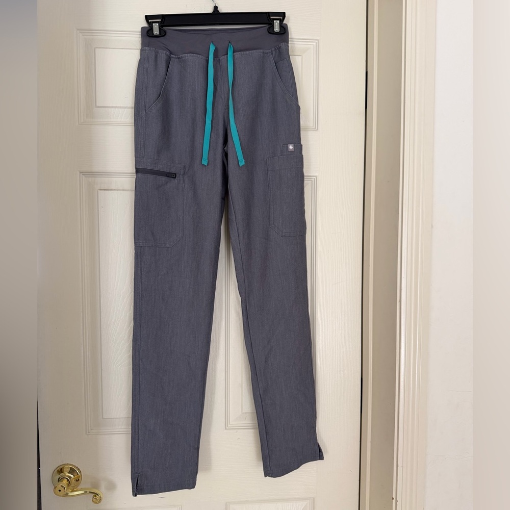 Women’s Figs Scrub Pants
